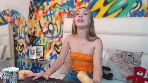 Snapshot of aria_martiin chatting on November 2025 01:39:01 PM aria online show from November 2025 01:39:01 PM