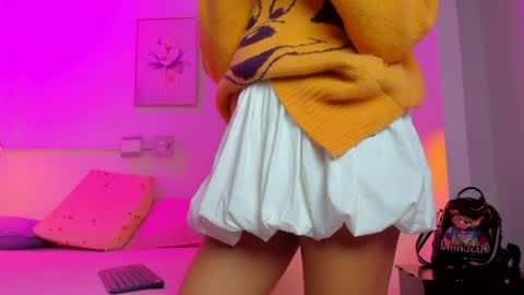 aria_millers1 online show from May 2026 11:26:02 AM