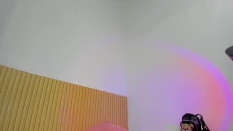 Aria Millers  online show from February 2026 11:32:01 AM