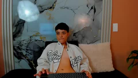 Snapshot of aria_quintero chatting on October 2025 02:03:02 PM Aria Quintero online show from October 2025 02:03:02 PM