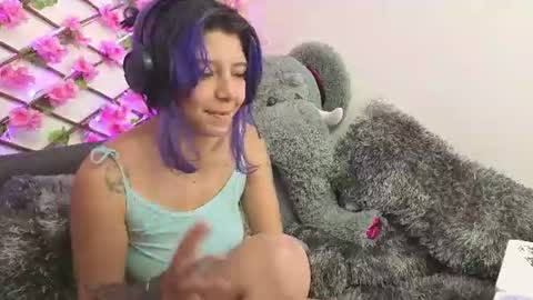 aria_silk online show from July 2026 06:24:02 PM