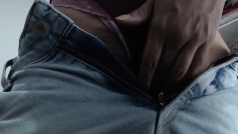 ariacoral online show from November 2025 01:33:02 PM