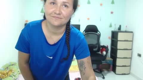 Snapshot of ariadna_6 chatting on January 2025 05:01:01 PM ...Ariana... online show from January 2025 05:01:01 PM