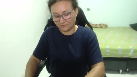 Snapshot of ariadna_6 chatting on February 2025 06:02:01 PM ...Ariana... online show from February 2025 06:02:01 PM