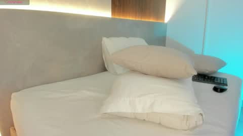 Snapshot of ariadna_boneville chatting on April 2026 07:03:02 AM A R I A D N A online show from April 2026 07:03:02 AM