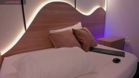 Snapshot of ariadna_boneville chatting on April 2026 02:27:01 AM A R I A D N A online show from April 2026 02:27:01 AM