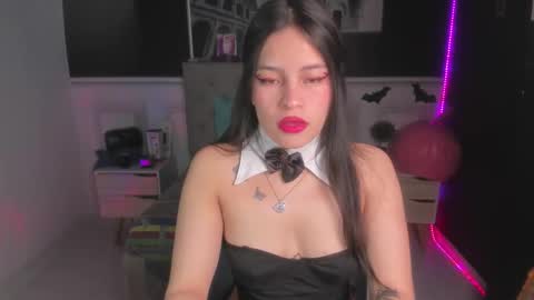 Ari online show from December 2025 03:52:01 PM