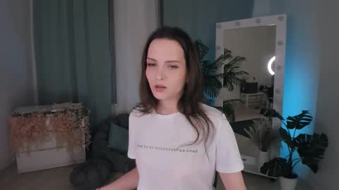 Snapshot of ariadna_s chatting on October 2025 09:02:01 PM Ariadna online show from October 2025 09:02:01 PM