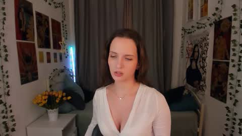 Ariadna online show from November 2025 09:51:02 PM