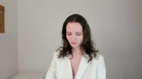 Ariadna online show from April 2026 12:19:01 AM
