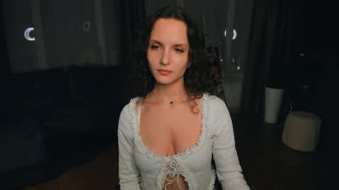 Ariadna online show from May 2026 09:53:01 PM