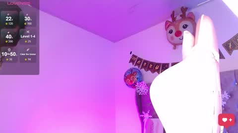 Ari online show from December 2024 02:33:02 PM