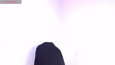 Ari online show from January 2025 04:18:02 PM