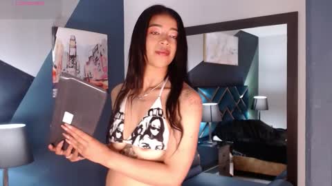 Snapshot of ariadnaaa_ chatting on March 2026 03:32:02 AM Ariadna online show from March 2026 03:32:02 AM