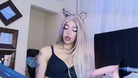 Ariadna online show from May 2026 03:34:01 AM