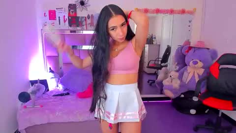 ariadnacappelletty online show from May 2026 04:01:01 PM