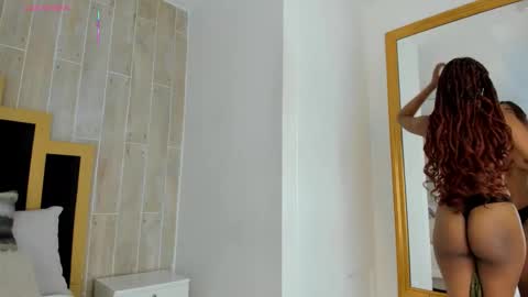 Aria Foster online show from October 2025 12:12:02 AM