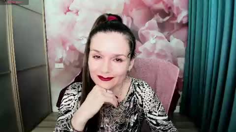 AriaGray online show from June 2026 04:56:01 PM