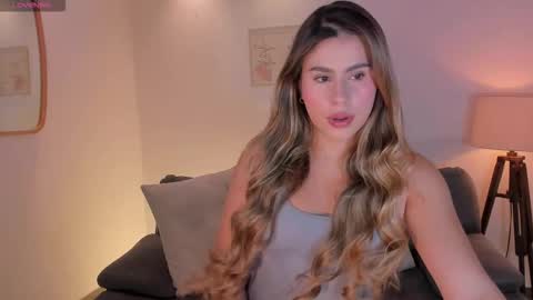 arialanne online show from September 2025 11:35:01 AM