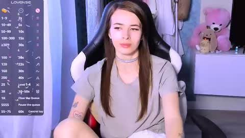 Snapshot of ariamill chatting on September 2025 04:36:02 AM Ari online show from September 2025 04:36:02 AM