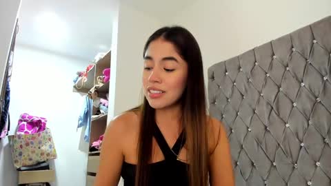 Snapshot of ariamontgomeryyy chatting on January 2025 06:36:02 PM Aria Montgomery online show from January 2025 06:36:02 PM