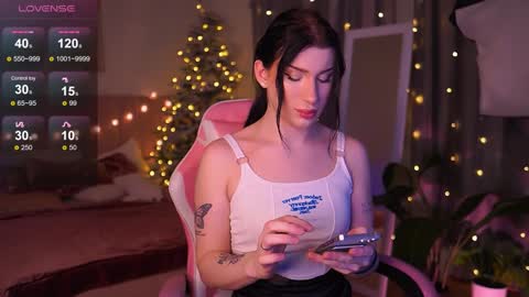 Snapshot of ariana_asti chatting on December 2024 04:46:02 PM ARIANA ASTI online show from December 2024 04:46:02 PM