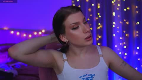 Snapshot of ariana_asti chatting on February 2025 07:34:01 AM ARIANA ASTI online show from February 2025 07:34:01 AM