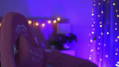 Snapshot of ariana_asti chatting on February 2025 01:38:02 PM ARIANA ASTI online show from February 2025 01:38:02 PM