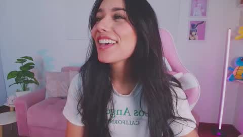   online show from October 2025 02:45:02 AM