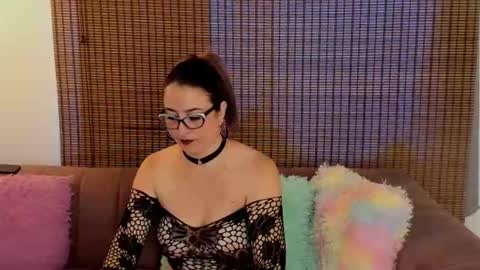 Ariana Cruz online show from April 2026 01:09:02 PM