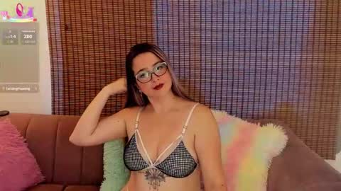 Ariana Cruz online show from May 2026 12:54:02 PM