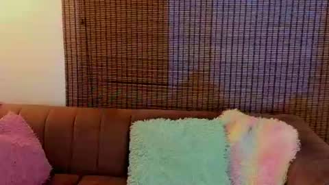 Ariana Cruz online show from June 2026 12:30:01 PM