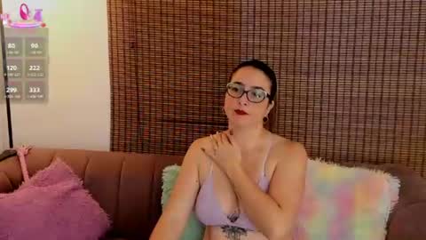 Ariana Cruz online show from June 2026 12:30:02 PM
