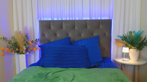 Snapshot of ariana_petite chatting on March 2026 11:56:02 PM Ariana online show from March 2026 11:56:02 PM