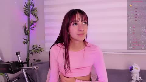 Snapshot of ariana_rosse__ chatting on February 2025 09:04:01 PM Ariana online show from February 2025 09:04:01 PM