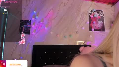 Snapshot of ariana_rosse__ chatting on September 2025 04:50:01 PM Ariana online show from September 2025 04:50:01 PM