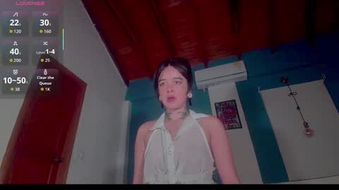 Snapshot of ariana_whitee chatting on October 2025 03:43:01 AM ariana_whitee online show from October 2025 03:43:01 AM