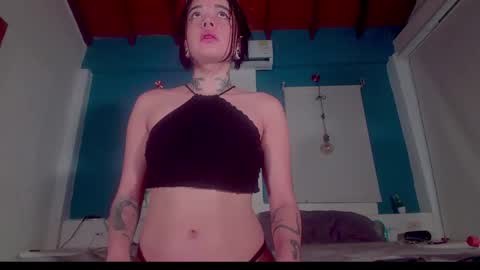 Snapshot of ariana_whitee chatting on October 2025 04:47:01 AM ariana_whitee online show from October 2025 04:47:01 AM