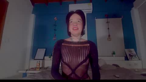 Snapshot of ariana_whitee chatting on November 2025 07:51:02 AM ariana_whitee online show from November 2025 07:51:02 AM