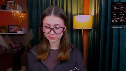 arianaa_cat online show from April 2026 06:46:02 PM