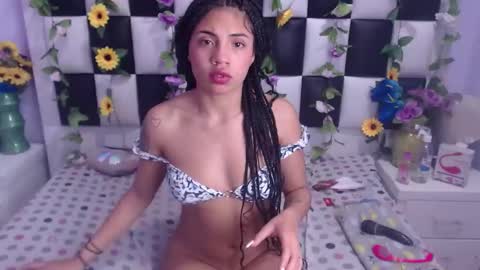 Snapshot of arianaa_tompsoon chatting on January 2025 06:01:01 AM arianaa tompsoon online show from January 2025 06:01:01 AM