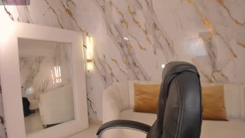 Ariana Dumont online show from September 2025 11:45:01 AM