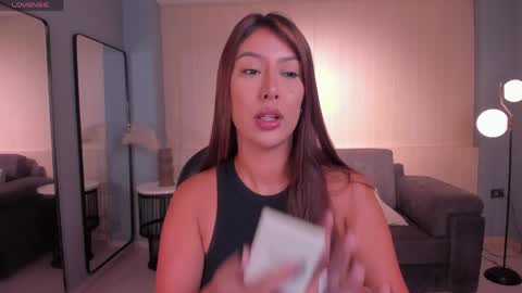 Ariana Dumont online show from May 2026 03:51:02 PM