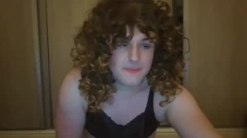 Snapshot of arianalopez98 chatting on January 2025 02:41:01 AM Ariana 3 online show from January 2025 02:41:01 AM