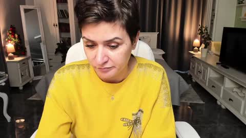 Snapshot of arianasage_ chatting on December 2024 12:36:01 PM Ana online show from December 2024 12:36:01 PM