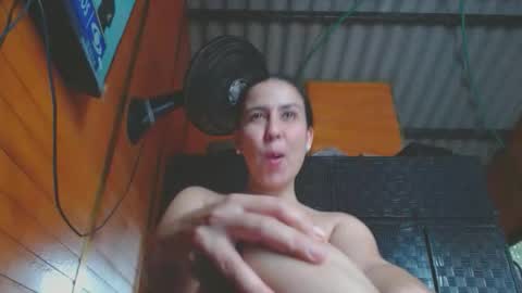 Snapshot of arianathomson chatting on October 2025 06:04:01 PM ARIANA online show from October 2025 06:04:01 PM