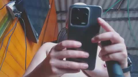 Snapshot of arianathomson chatting on November 2025 07:37:01 PM ARIANA online show from November 2025 07:37:01 PM