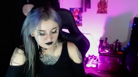 Snapshot of arianauwu666 chatting on June 2026 08:56:02 PM help me 100 hands up my OF is Free online show from June 2026 08:56:02 PM