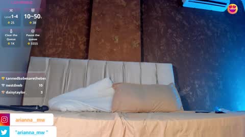 Snapshot of arianna__8 chatting on November 2025 07:56:01 PM arianna__8 online show from November 2025 07:56:01 PM