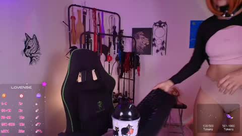 arianna_connorr online show from April 2026 04:01:01 PM